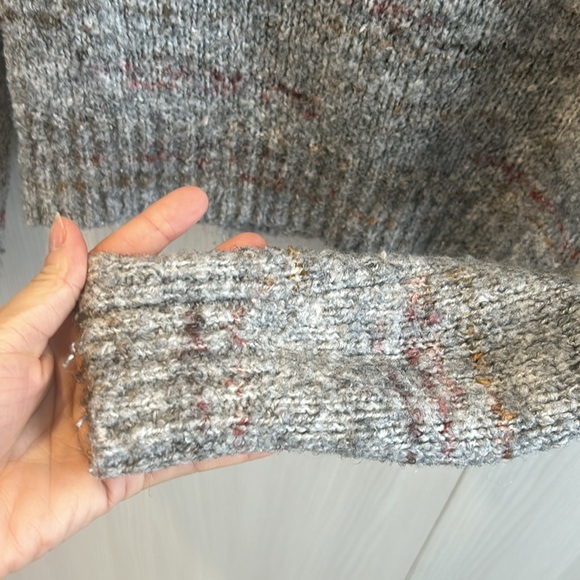 Shrinking Violet long crop wool blend sweater grey red orange pattern size S - Picture 3 of 7